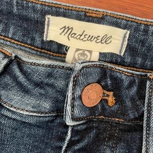 Madewell Curvy Flare Jeans (29R)